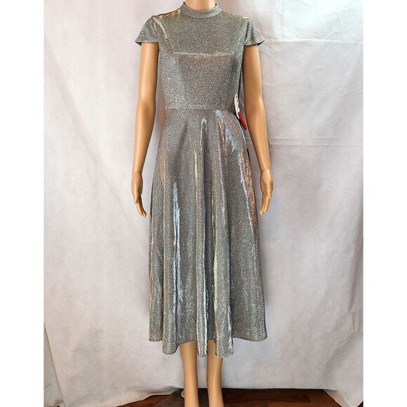 New Mac Duggal 26151 Women's (2) Silver Metallic Cap Sleeve Tea-Length Dress - Picture 2 of 16